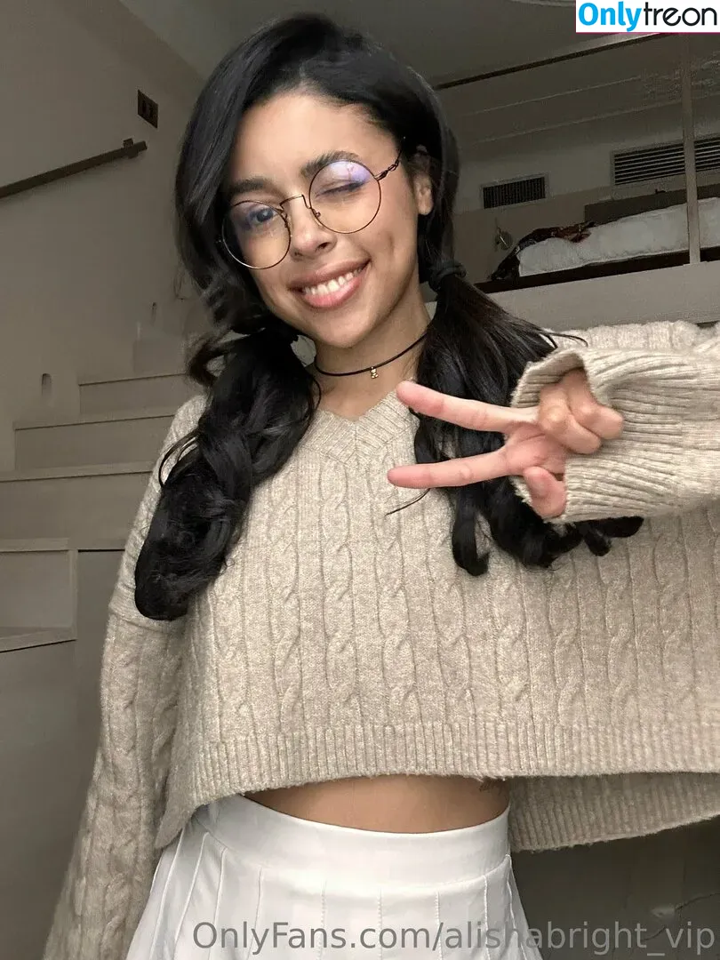 alishabright_vip nude photo #0003 (aliyahsinterlude)