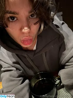 alishanii nude photo #0001