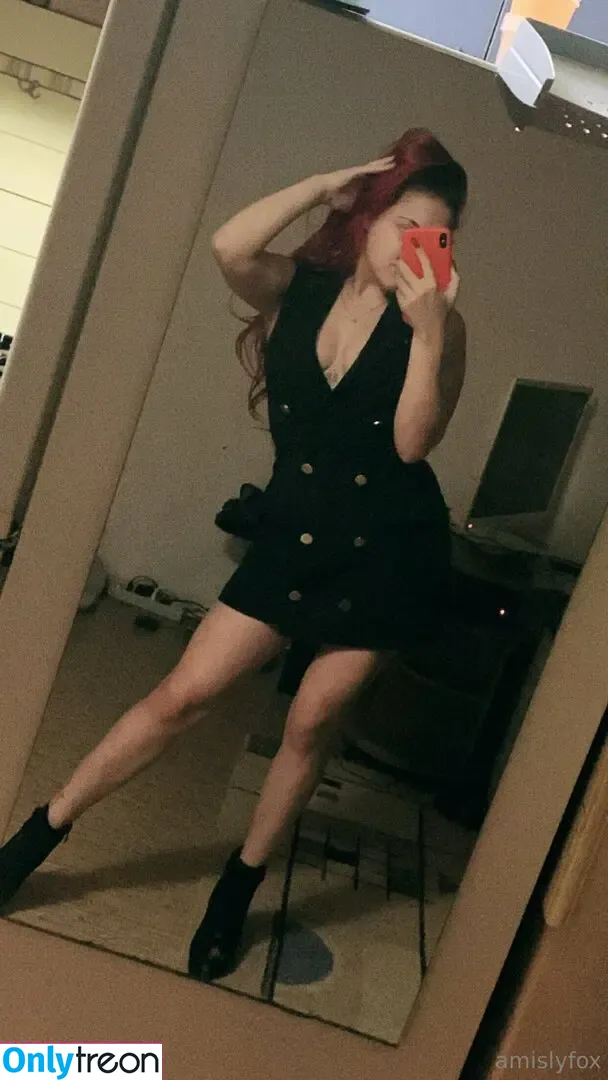 alislyfox голая photo #0013 (alilolfox)