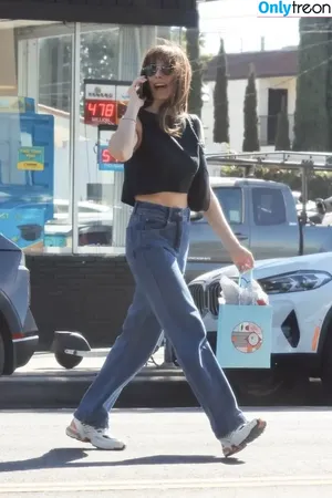 Alison Brie / alisonbrie фото голая #1182