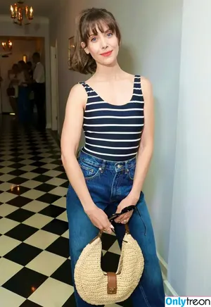 Alison Brie / alisonbrie nude photo #1515