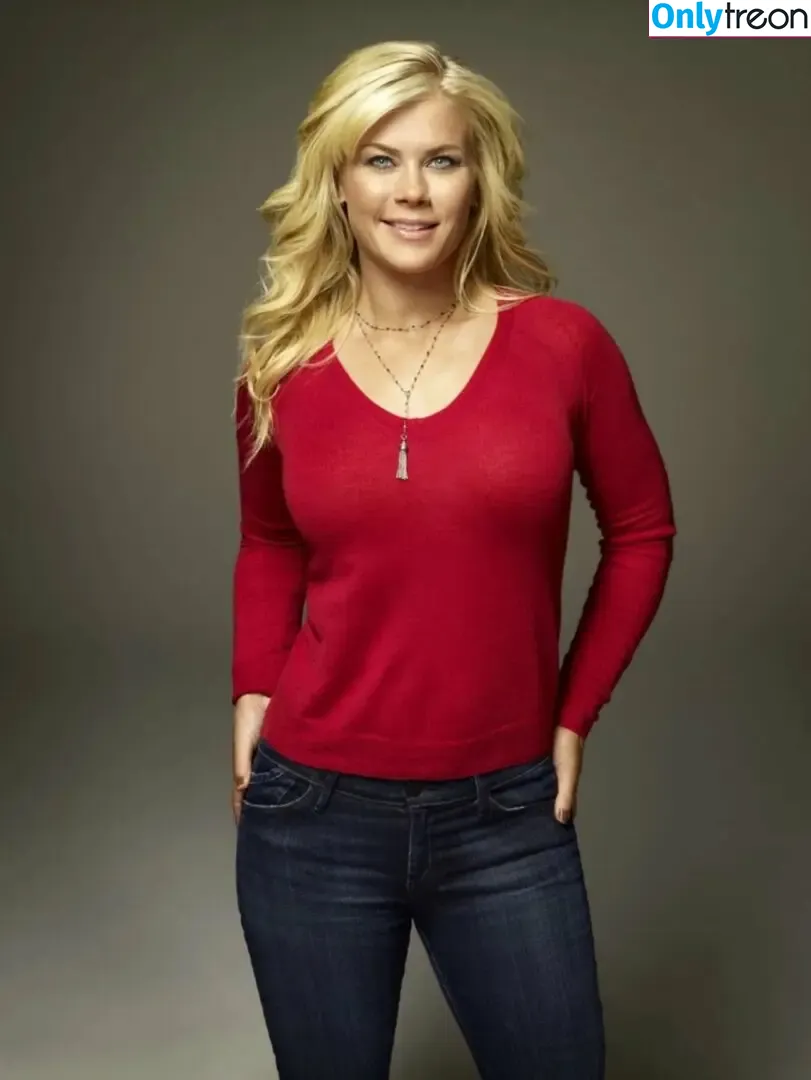 Alison Sweeney голая photo #0008 (alisweeney)