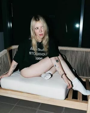 Alison Wonderland / alisonwonderland / allywonder фото голая #0066