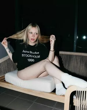 Alison Wonderland / alisonwonderland / allywonder фото голая #0068