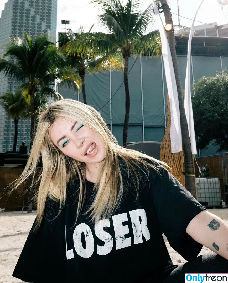 Alison Wonderland голая photo #0002 (alisonwonderland / allywonder)