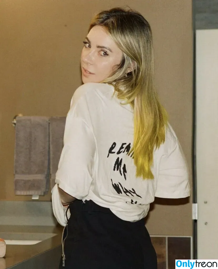 Alison Wonderland голая photo #0011 (alisonwonderland / allywonder)