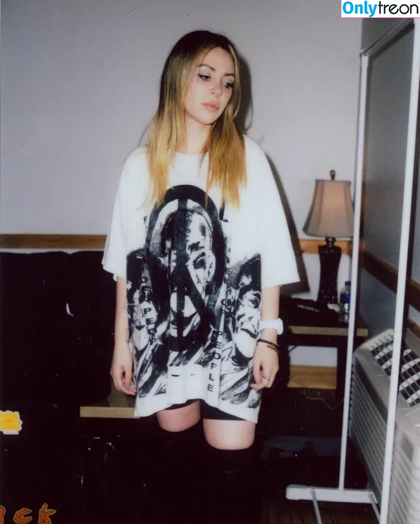 Alison Wonderland nude photo #0017 (alisonwonderland / allywonder)