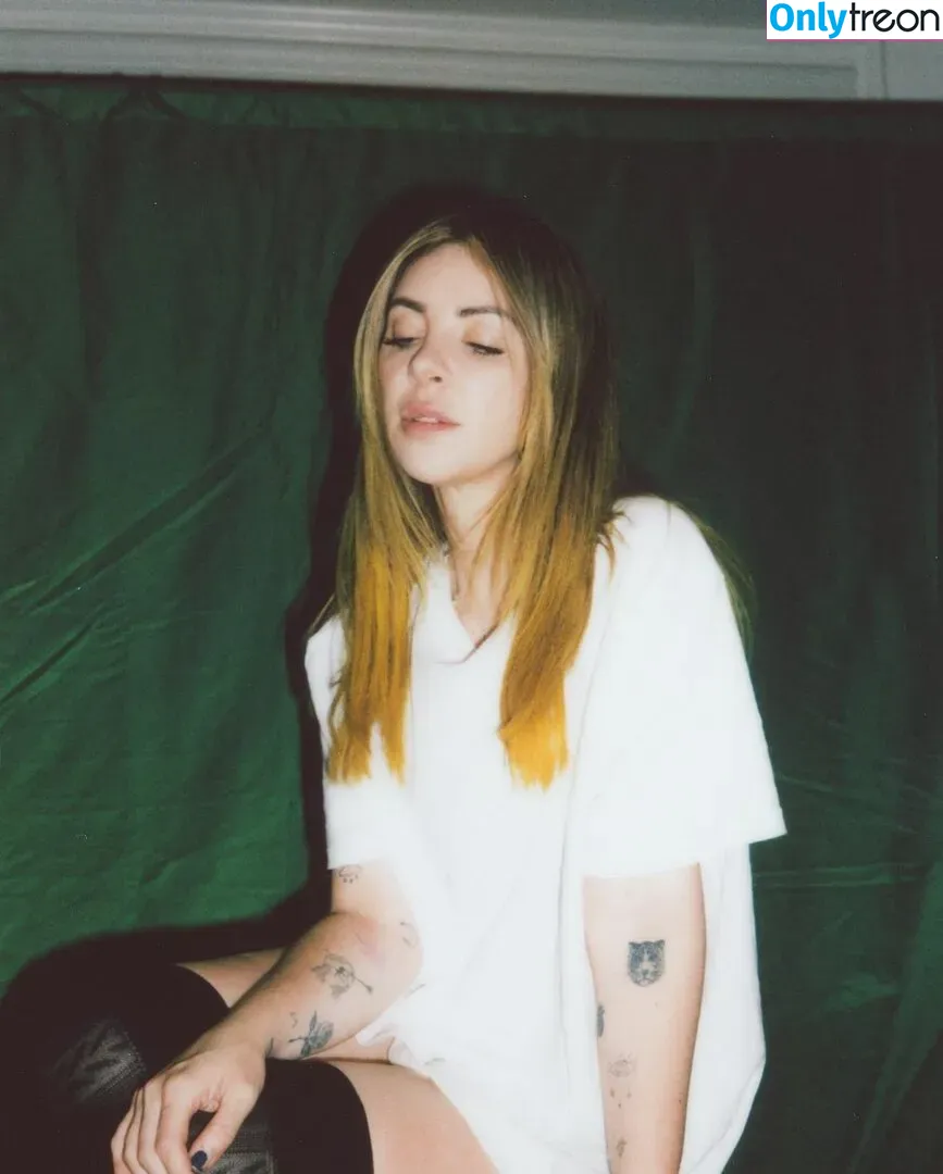 Alison Wonderland nude photo #0018 (alisonwonderland / allywonder)