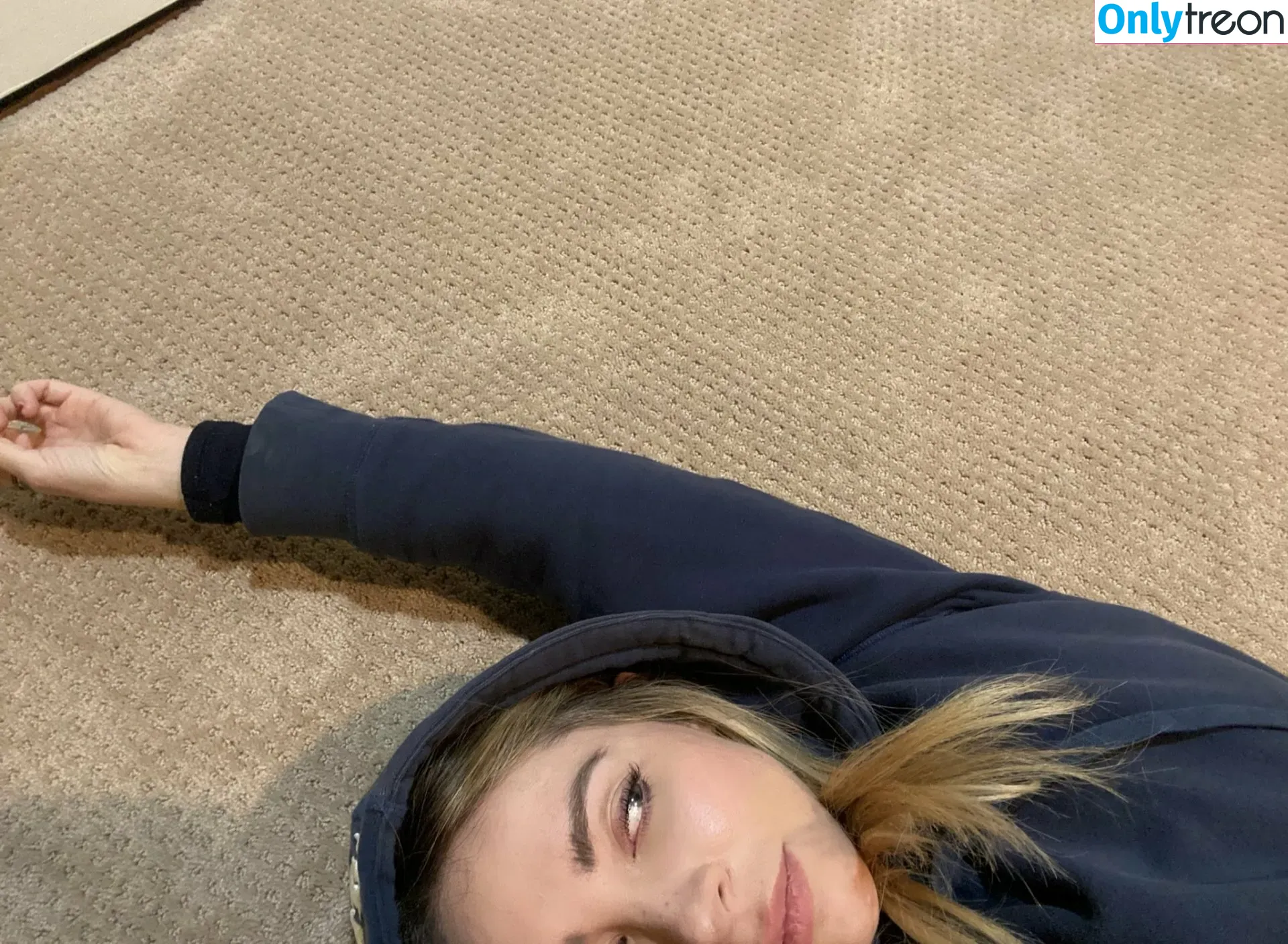 Alison Wonderland nude photo #0023 (alisonwonderland / allywonder)