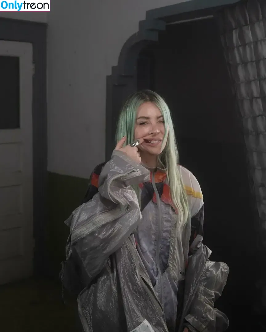 Alison Wonderland nude photo #0129 (alisonwonderland / allywonder)