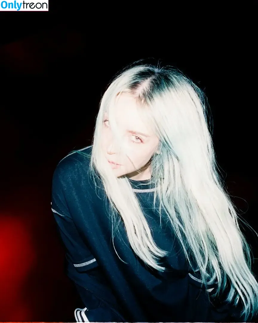 Alison Wonderland nude photo #0134 (alisonwonderland / allywonder)
