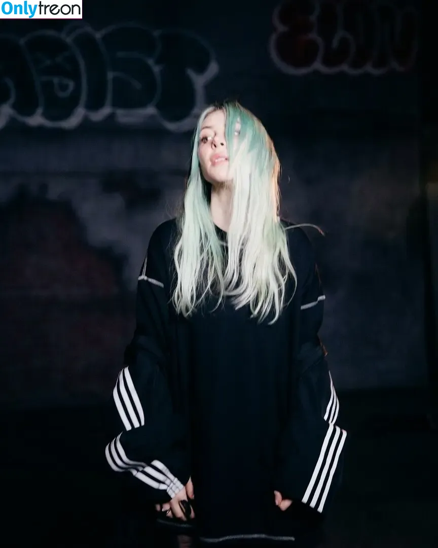 Alison Wonderland nude photo #0137 (alisonwonderland / allywonder)