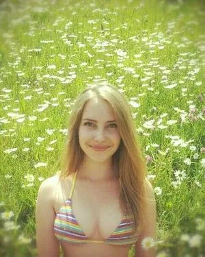 Alissa Strekozova / alissaofficial_ фото голая #0001