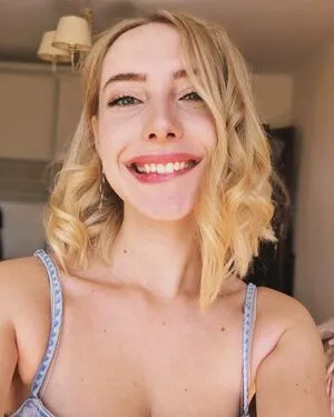 Alissa Strekozova / alissaofficial_ фото голая #0012
