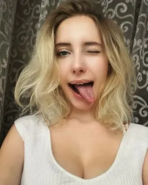 Alissa Strekozova / alissaofficial_ nude photo #0019