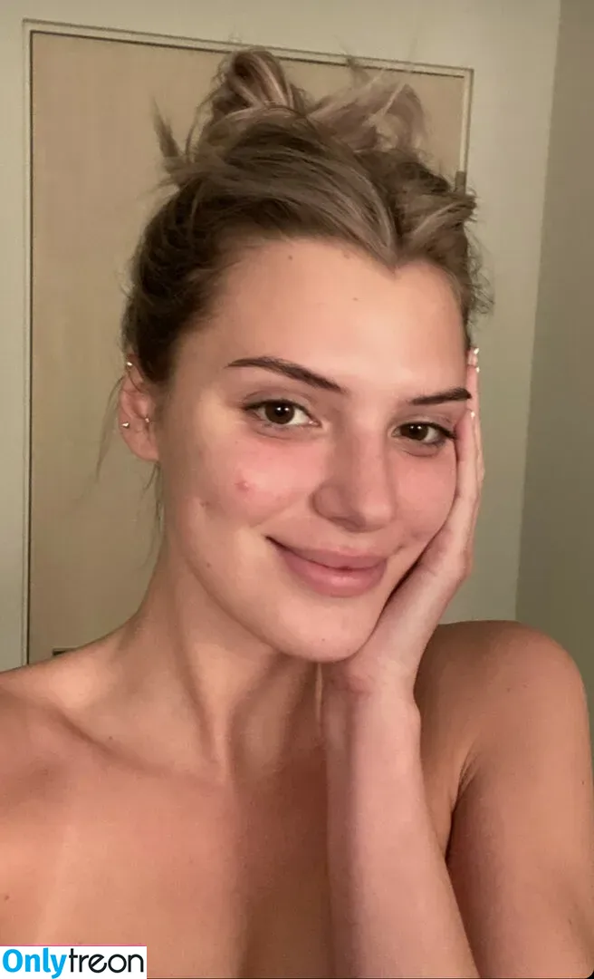 Alissa Violet nude photo #0098 (alissaviolet)