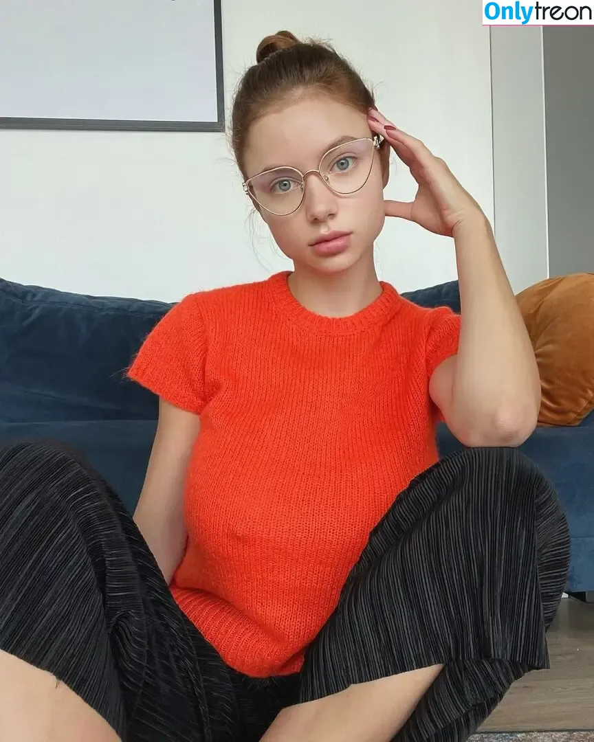 alissiababe голая photo #0027 (alissiababee)