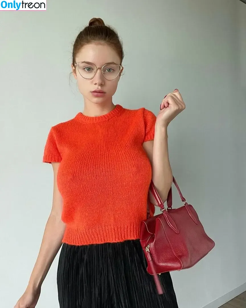 alissiababe голая photo #0034 (alissiababee)