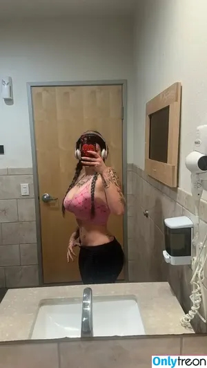 Aliyah Marie / aliyah.marie.d / itsaliyahmarie nude photo #0100