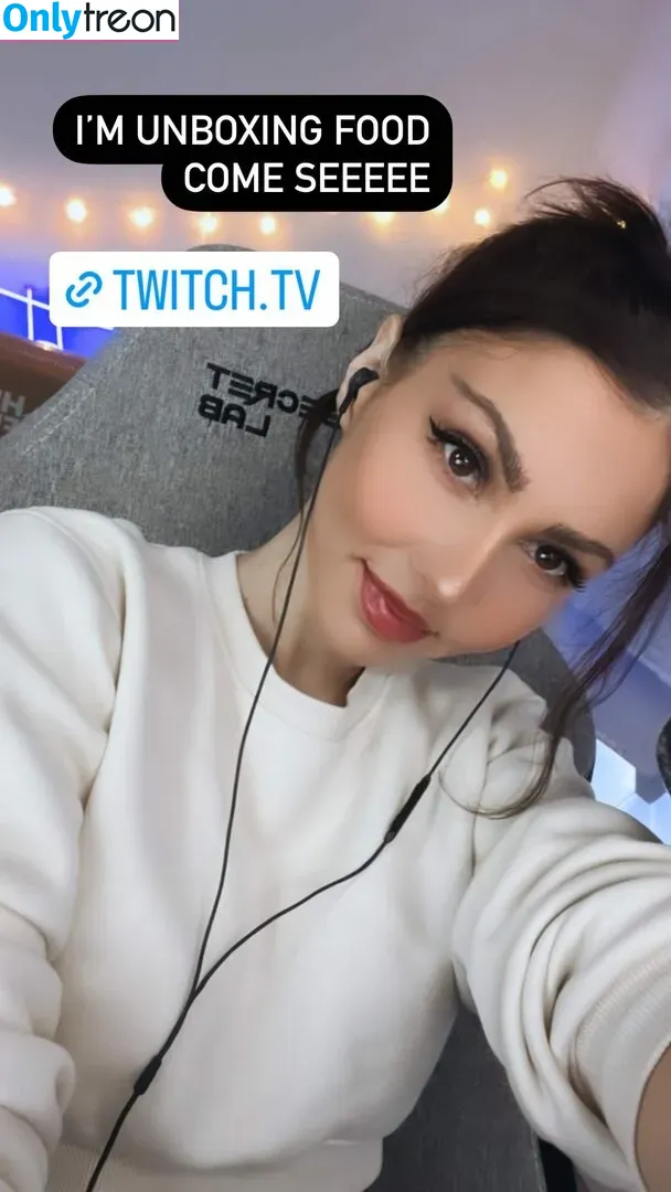 Aliythia голая photo #0103 (alitaliya__)