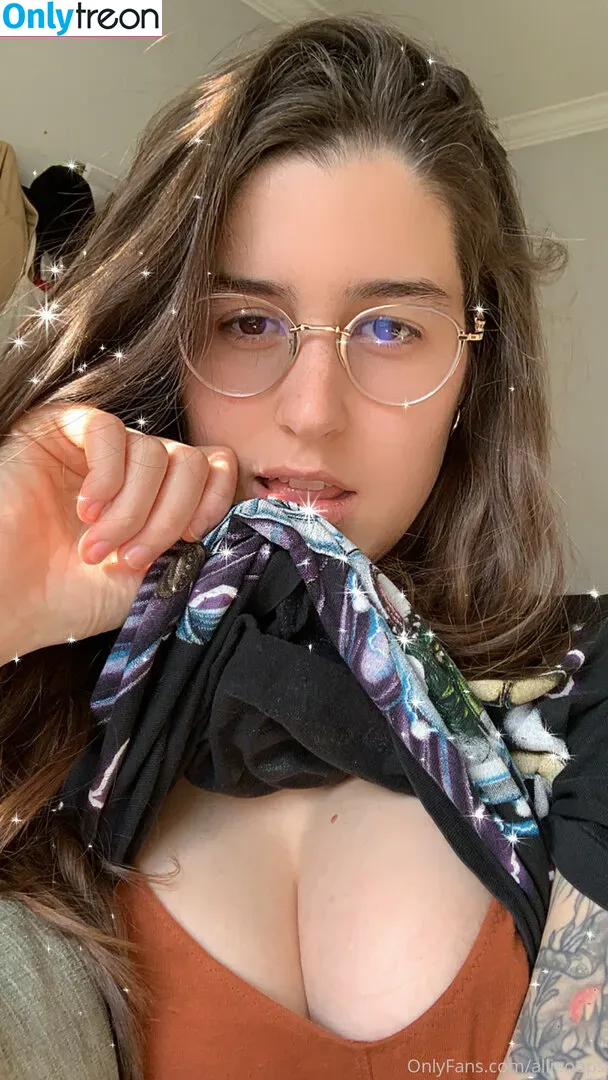 allieoops nude photo #0002 (cummanifesto)