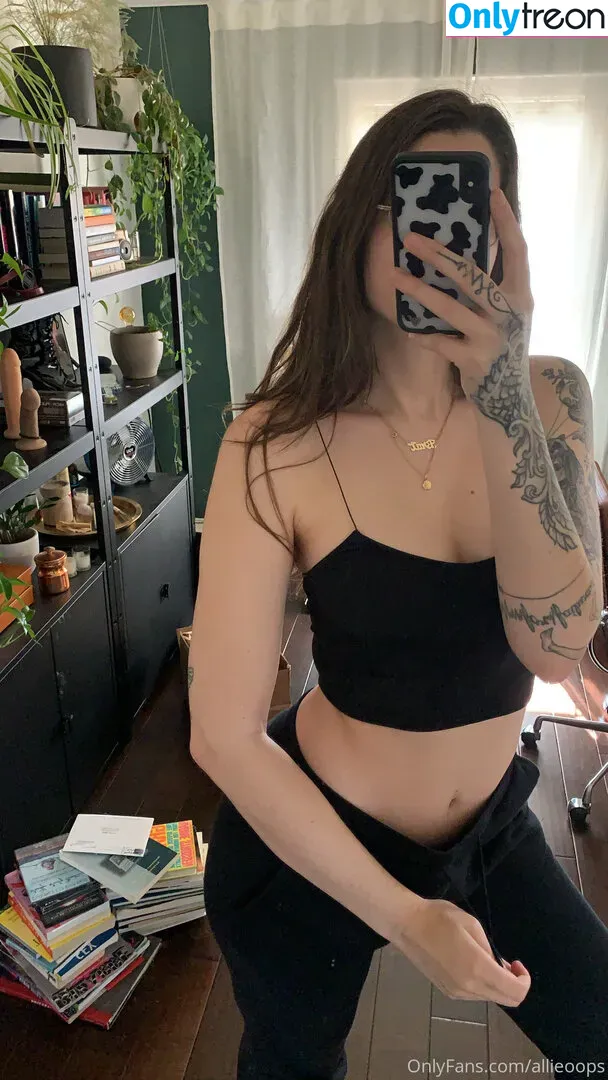 allieoops голая photo #0004 (cummanifesto)