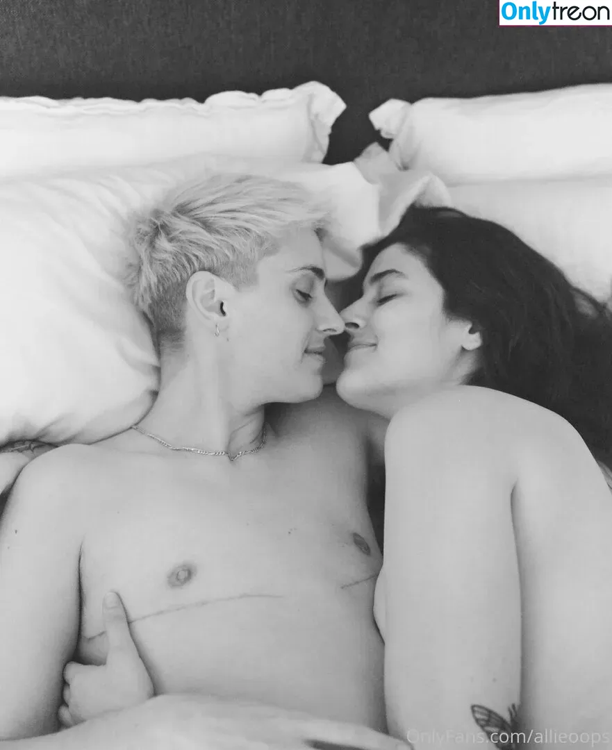 allieoops голая photo #0022 (cummanifesto)