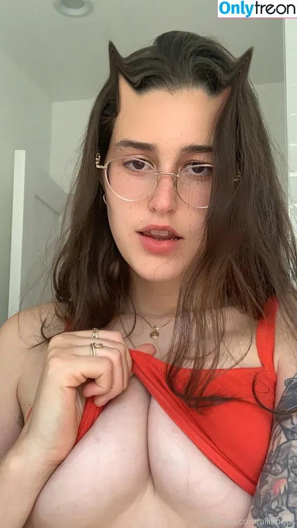 allieoops nude photo #0031 (cummanifesto)