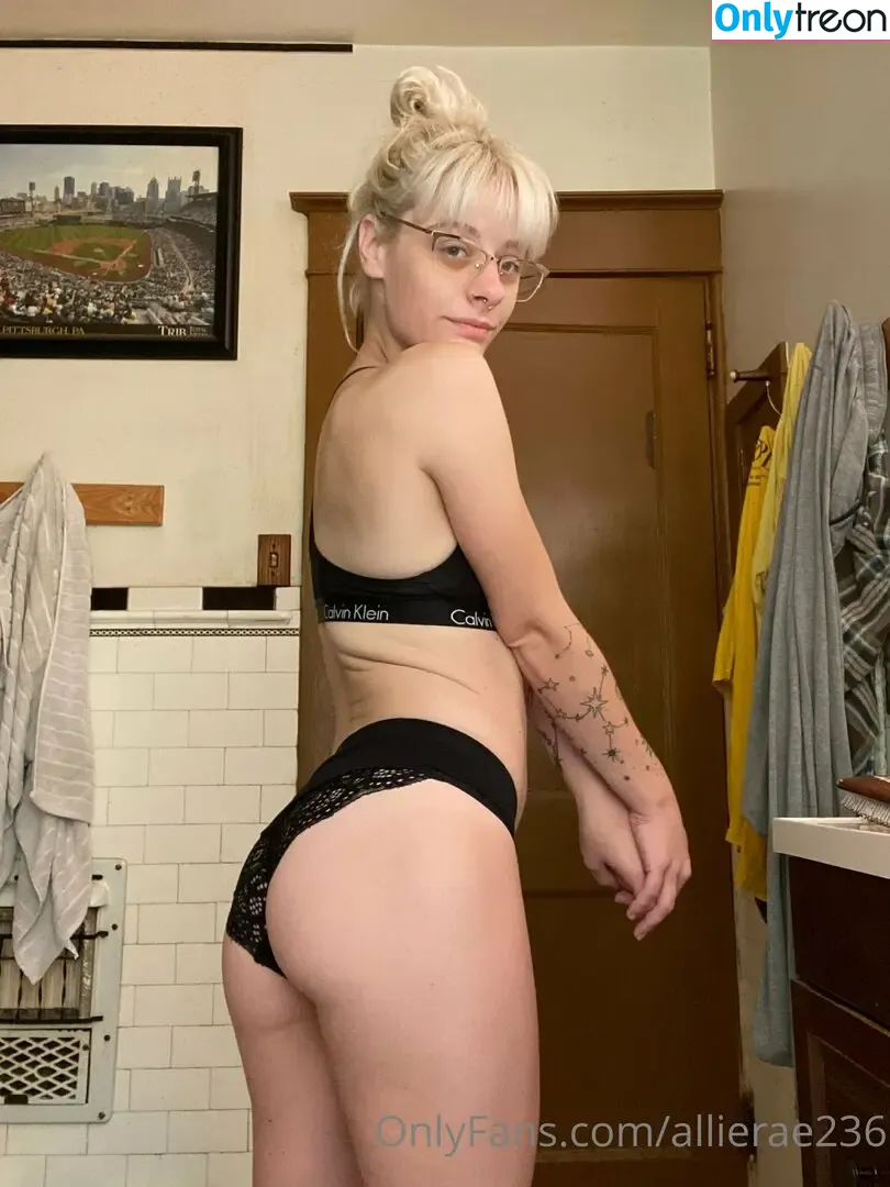 allierae236 nude photo #0001 (theallierae)