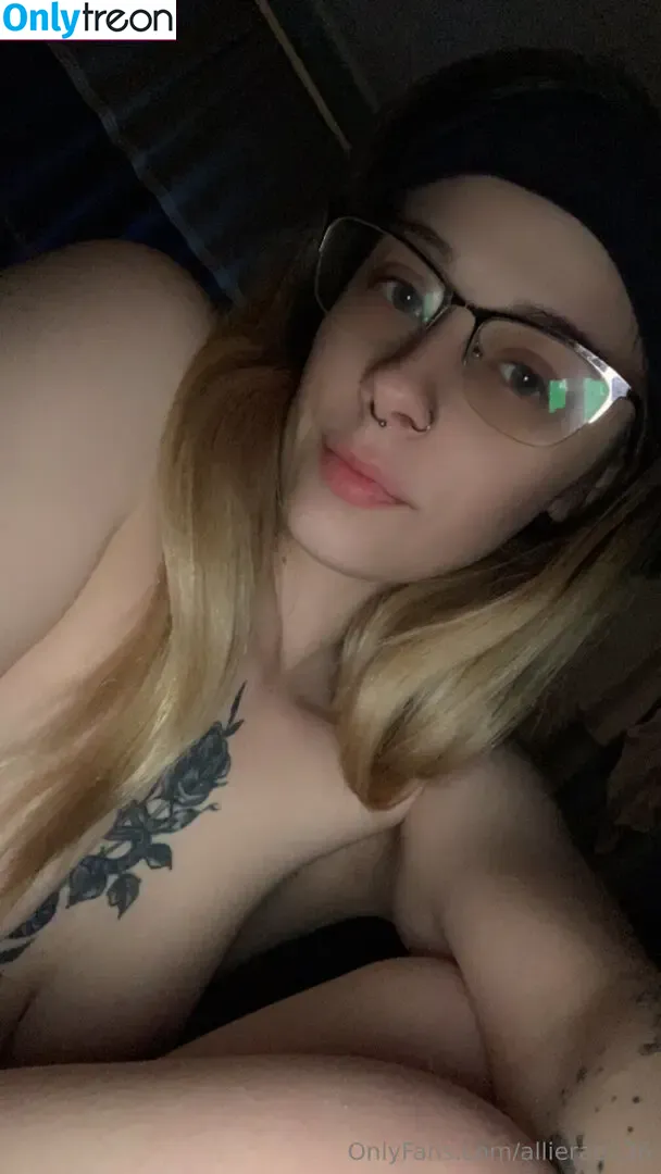 allierae236 nude photo #0064 (theallierae)