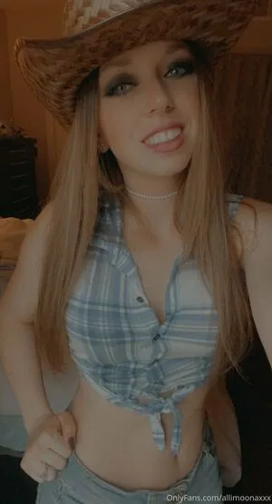 allimoonaxxx / AlliMoona / alli.moona / allimoona04 nude photo #0062