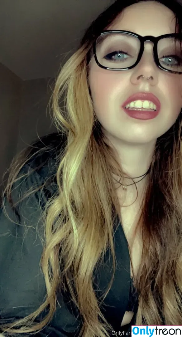 allimoonaxxx голая photo #0047 (AlliMoona / alli.moona / allimoona04)