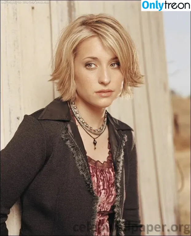 Allison Mack голая photo #0013 (allisonmack729)