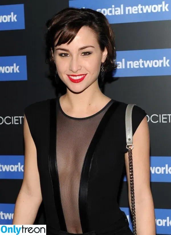 Allison Scagliotti голая photo #0009 (wittyhandle)