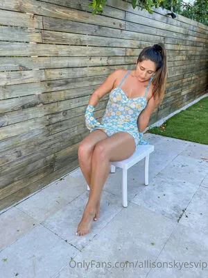 Allison Skyes / SkyesAllison / allisonskyes / allisonskyesvip фото голая #0226