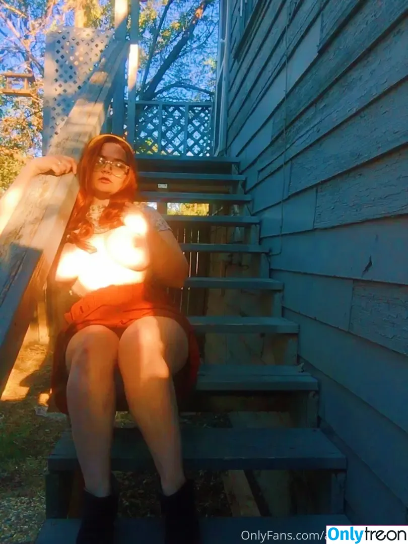 Allisonivyx голая photo #0150 (allisonivymusic)