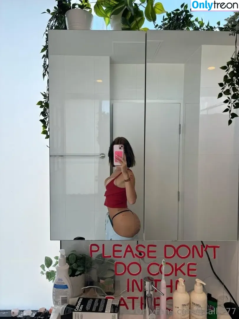 Alliyah Davison nude photo #0016 (Alliyah Davison)