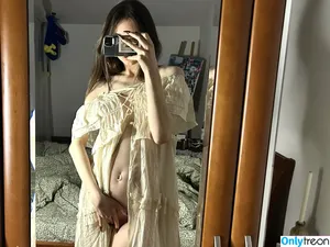allliiiiisaaaa / allliiisssa / user nude photo #0066