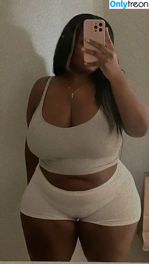 Allohhhh nude photo #0037 (Allimaru / all.o / allypoohhhh)
