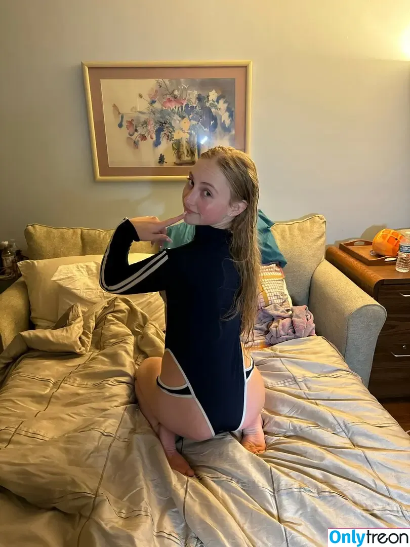 allthingsbunnyy nude photo #0013 (_reyyxx / xrey_1 / xrey__1)