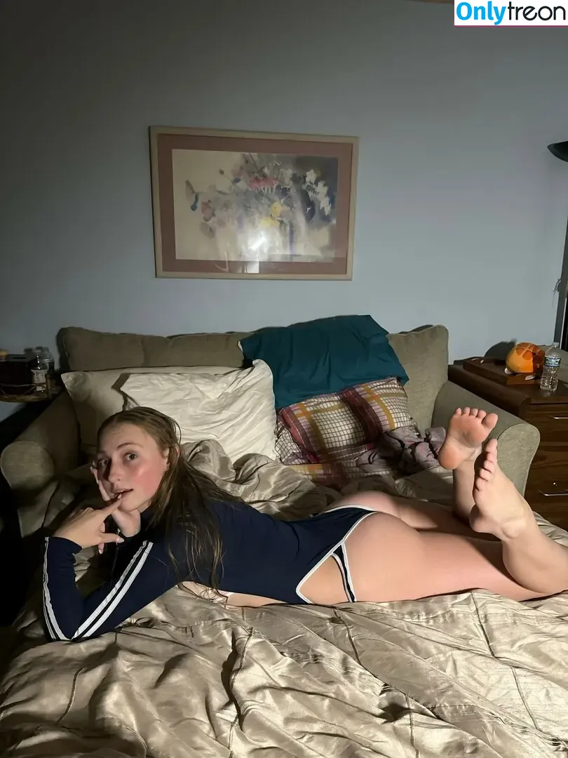 allthingsbunnyy nude photo #0017 (_reyyxx / xrey_1 / xrey__1)