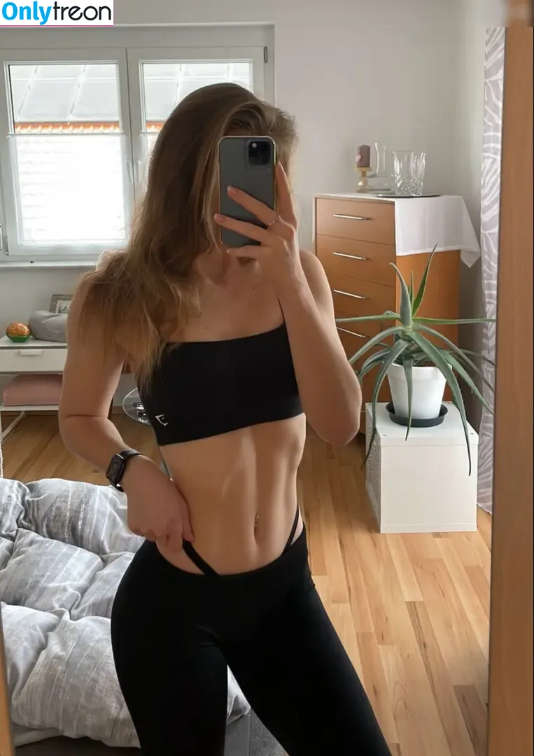 ally.hrng nude photo #0034 (ally.of)