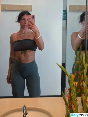 Ally R / Alicatt / alicatt.fitness / allyann16 nude photo #0079