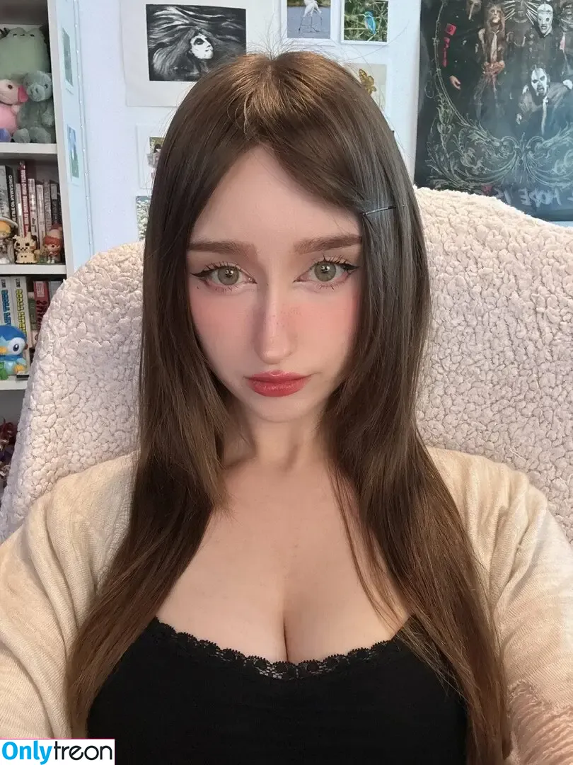 Allykitti голая photo #0225 (ally_katt / allykitti_ / crywink_)