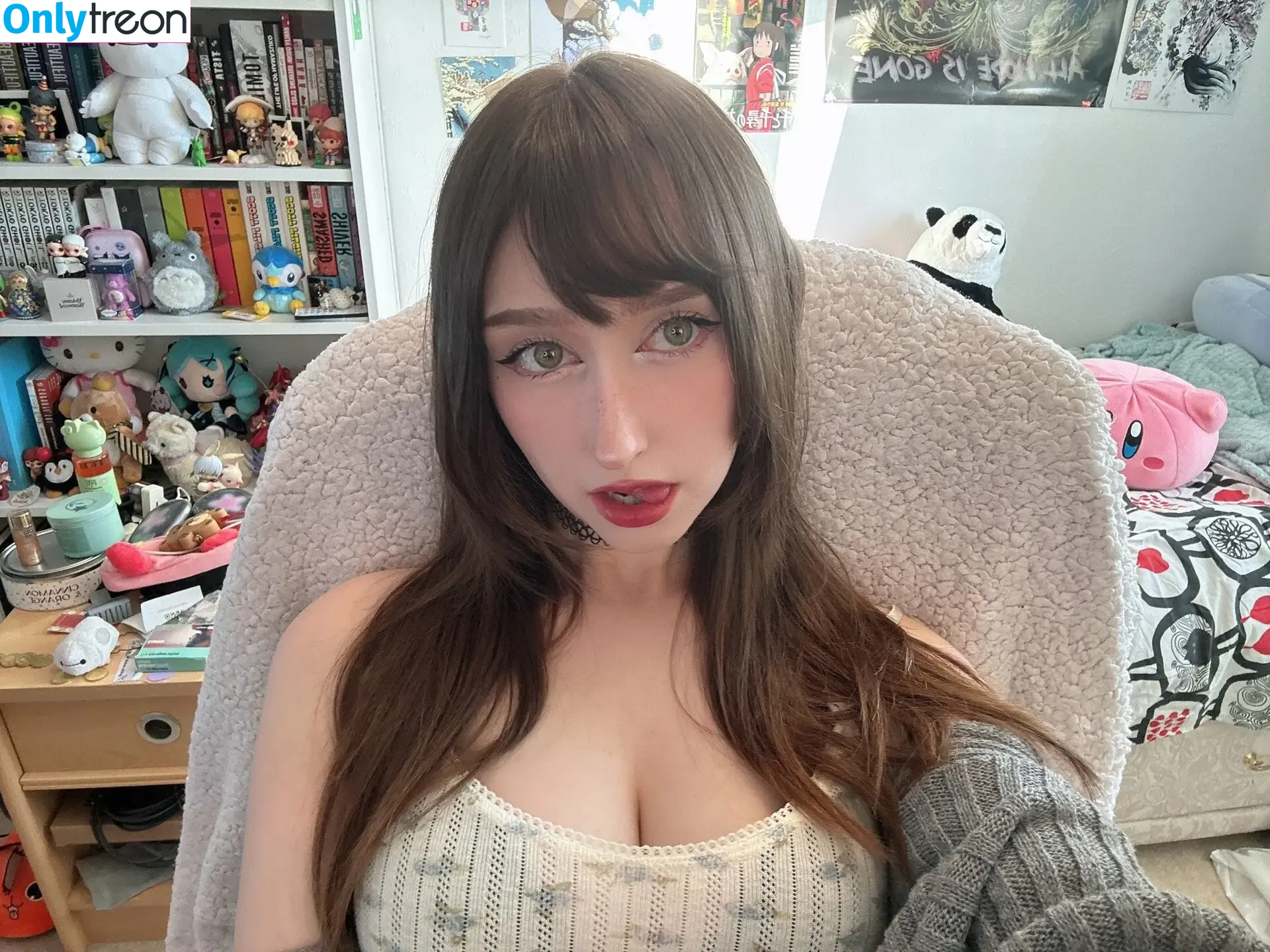 Allykitti nude photo #0231 (ally_katt / allykitti_ / crywink_)