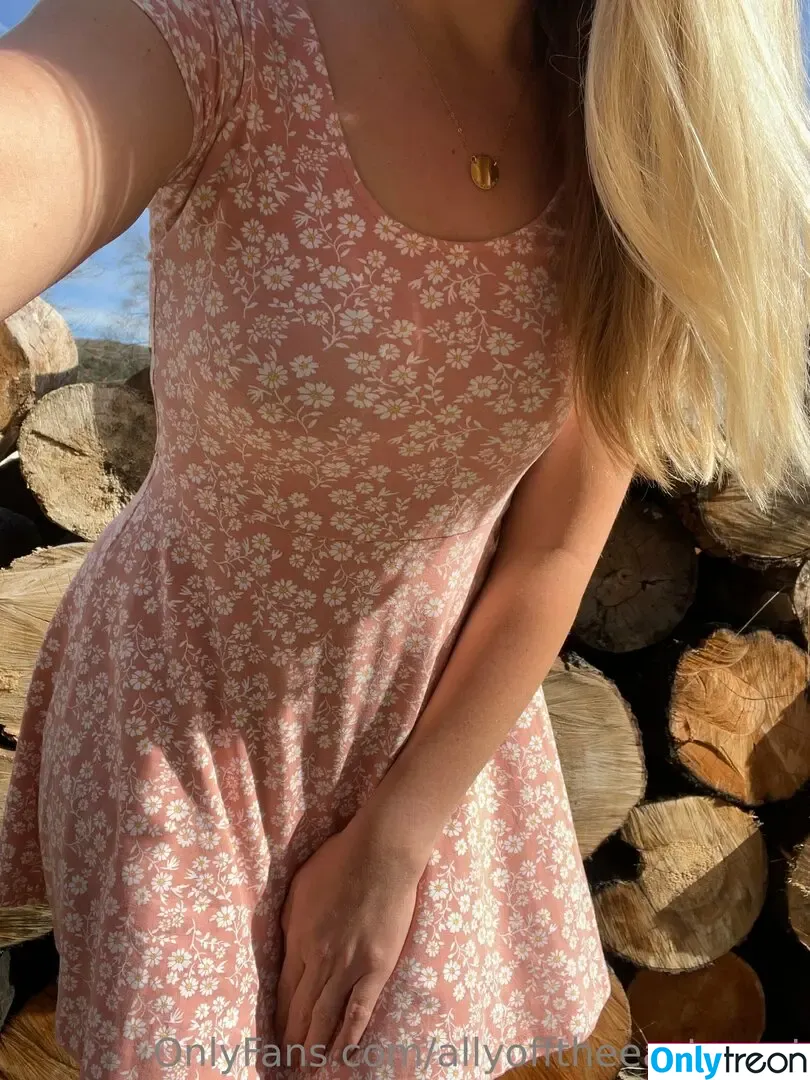allyofftheeastcoast nude photo #0030 (allylwalsh)