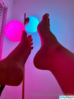 allysarches / asmrrequests nude photo #0007