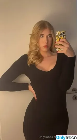  nude photo #0007
