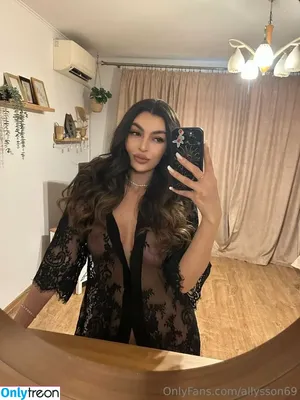 allysson69 / alysss96 nude photo #0187