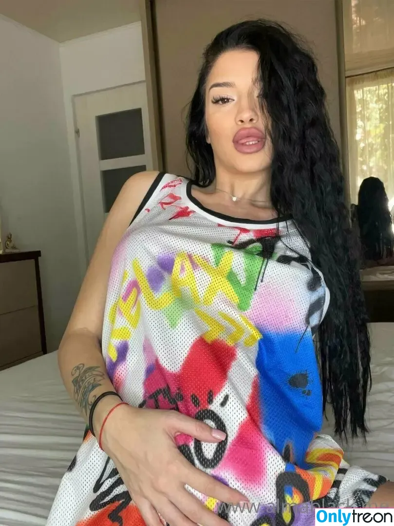 Almablack Alma Black nude photo #0007 (almablack / almablackmusic)